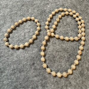 Cream Beaded Necklace Bracelet Set